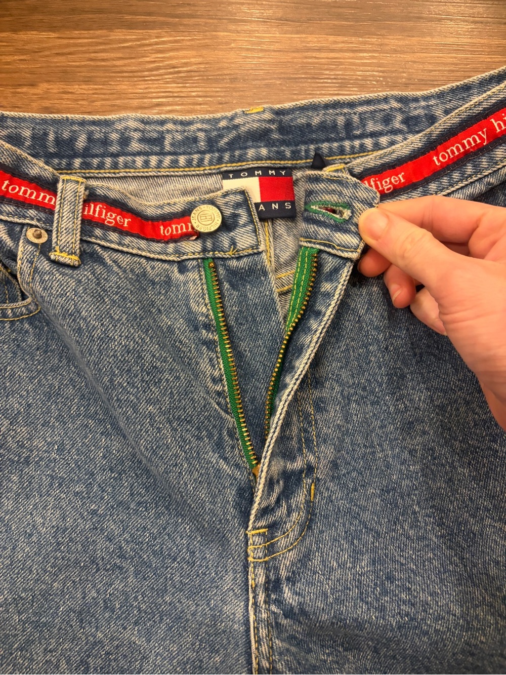 Tommy Hilfiger women’s Straight Blue Denim Jeans with Red Waistband Accent - Picture 8 of 14